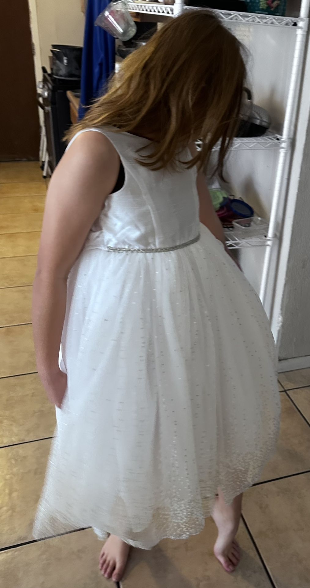 David’s Bridal Flower Girls Dress Used Once .  Dress is brand new and in great condition 