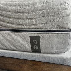 Sleep Number i8 King Mattress & Base