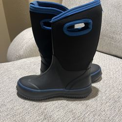 Boys Rain/snow Boots Size 1