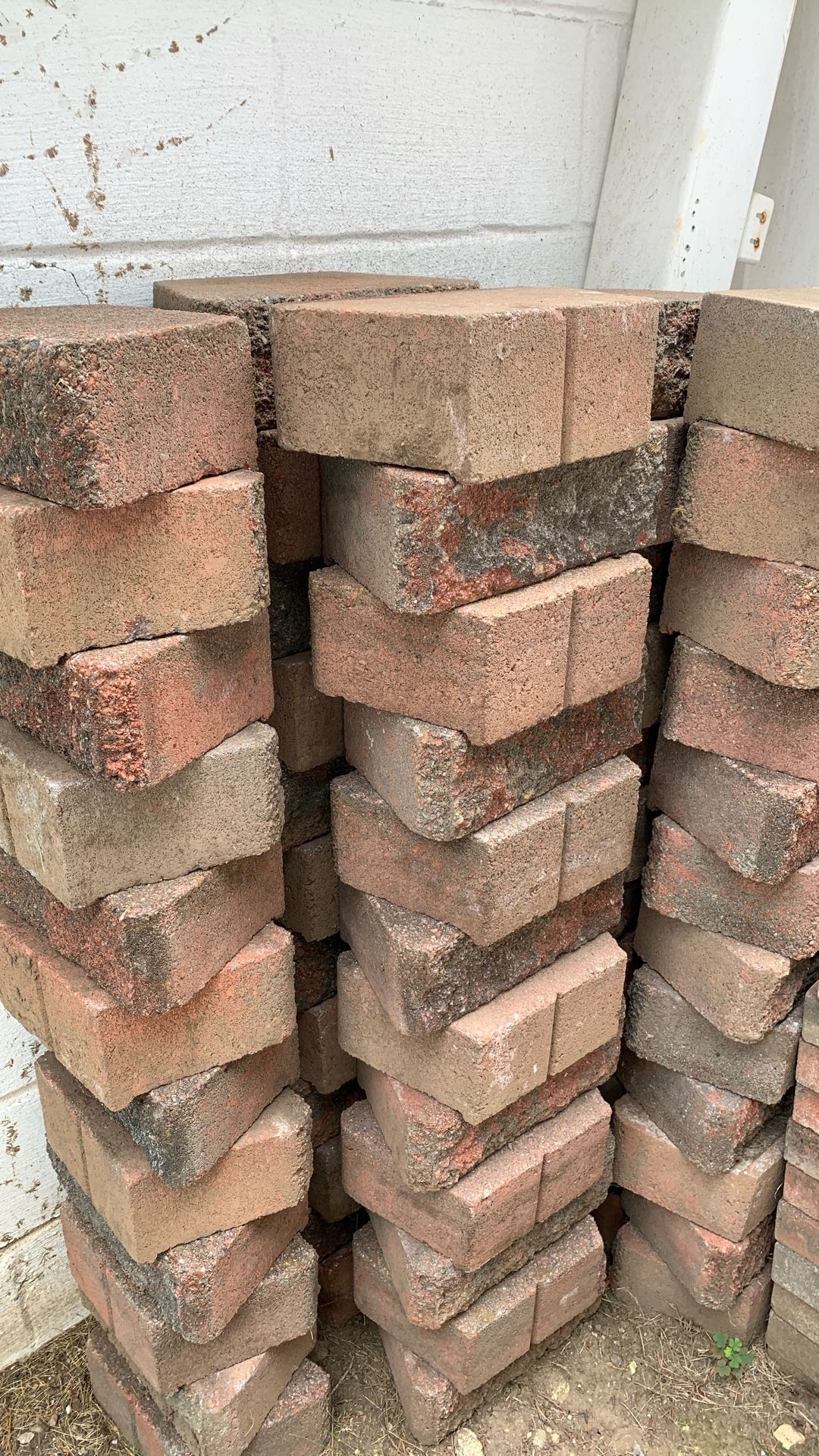 Retainer Wall Bricks