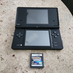 Nintendo DSi (Black) w/ Pokemon Diamond cartridge