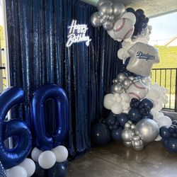 Dodgers Backdrop And Balloons