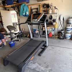 Tredmill: Proform 980 Audio Trainer