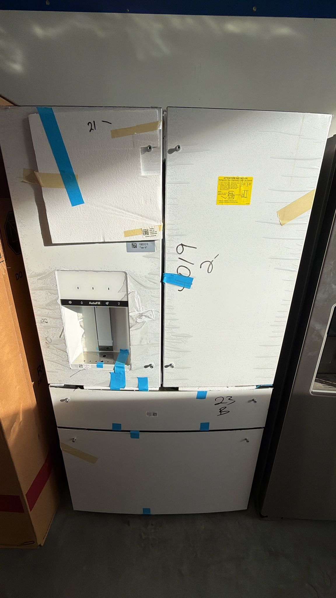 New Cafe  Refrigerator White Matte And Gold Beautiful