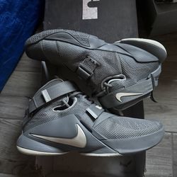 LeBron soldier IX