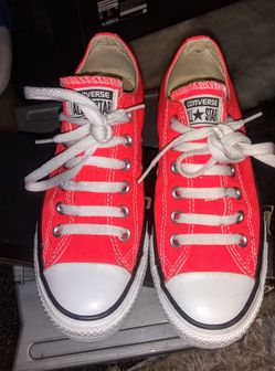 Women's Converse All Stars Shoes size 7