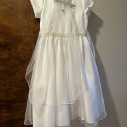 First Communion Dress - Size 8 :: With Veil