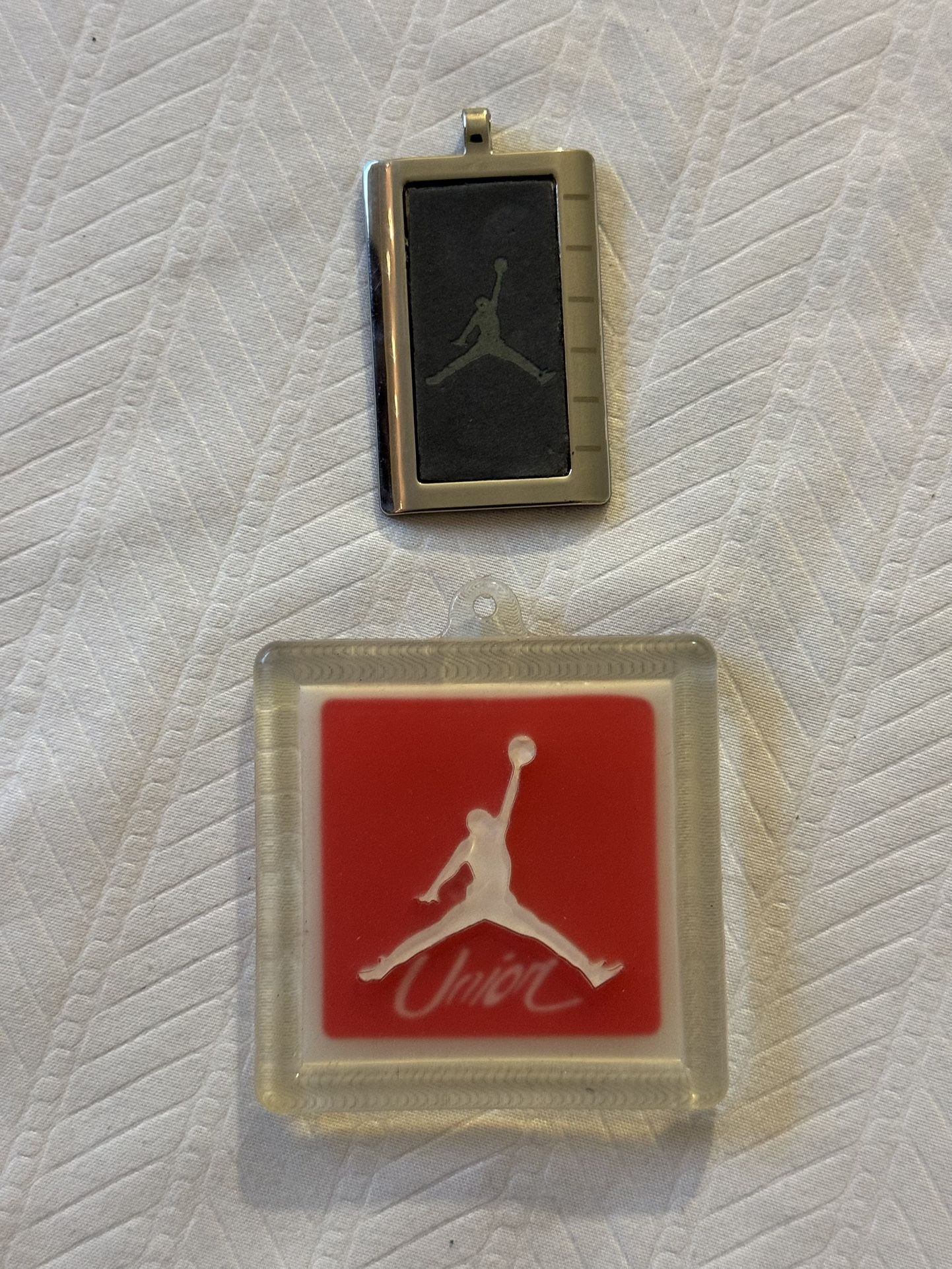 Air Jordan Nike tags