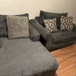 Couches/sofas 