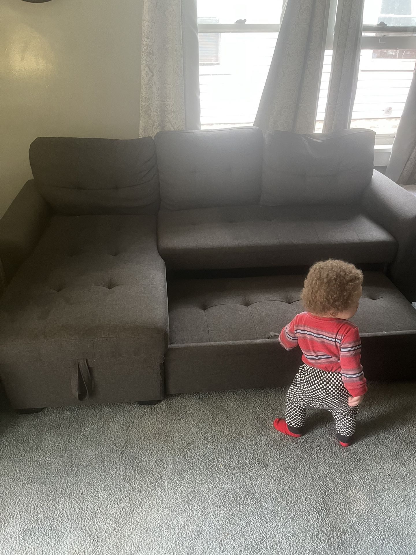 Nice Couch Nun Wrong With It Fr 