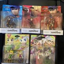 Various Amiibo
