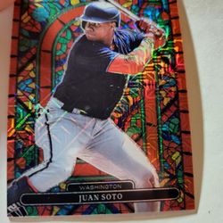 2022 PANINI PRIZM Juan Soto Stained Glass VARIANT Card.