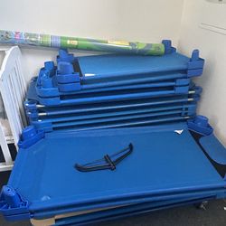 Blue sleeping Mats nap time