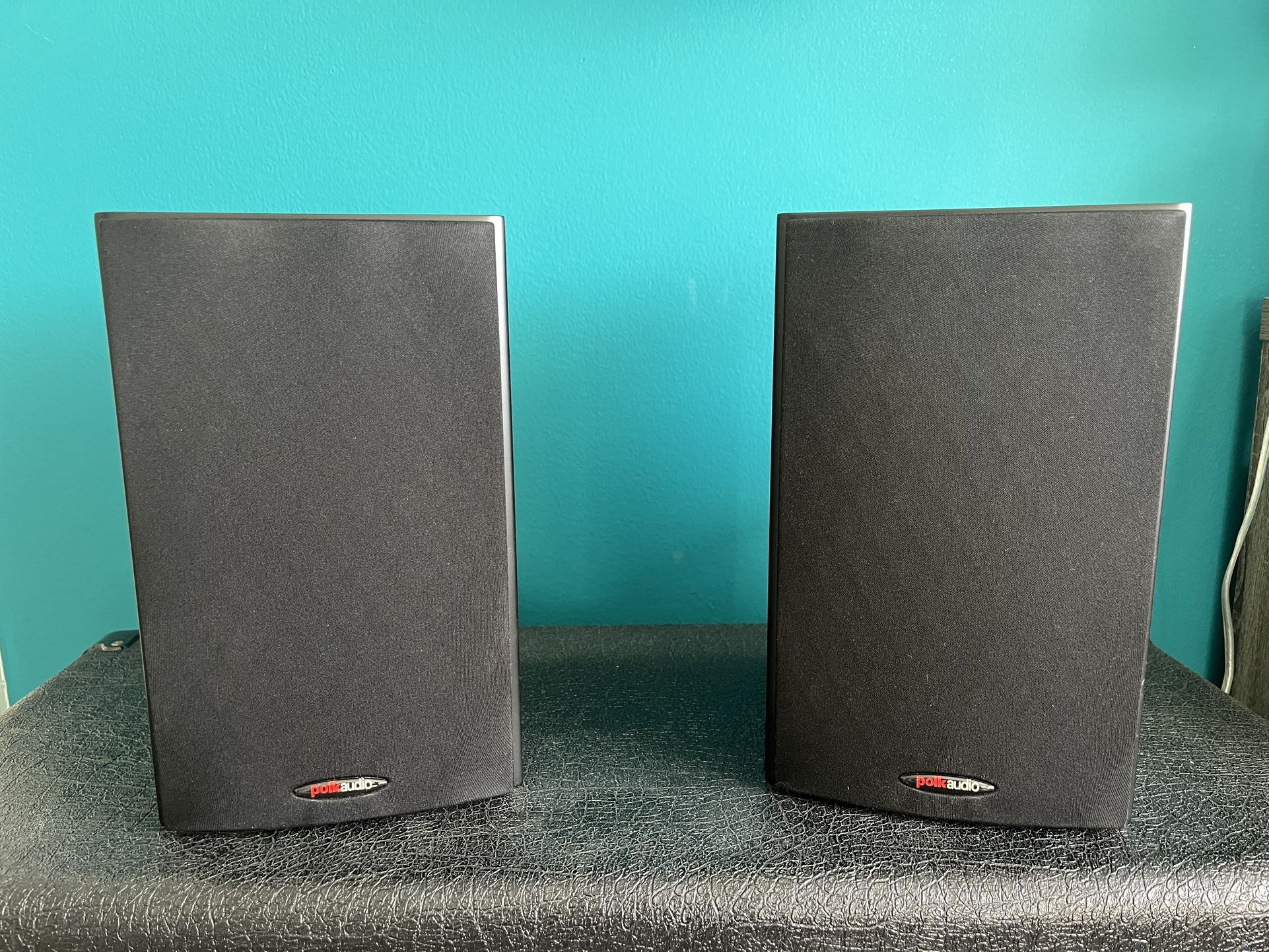 Set Polk audio T15 Bookshelf Speakers