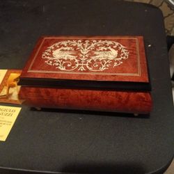 Small Jewelry Box That Plays Music