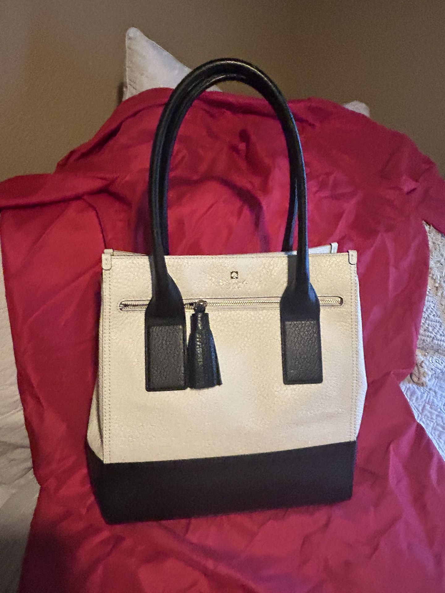 Kate Spade ♠️ Black And White Purse