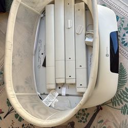 Free Bassinet 