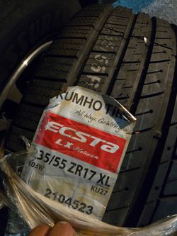 Kumho tire 235 55 17