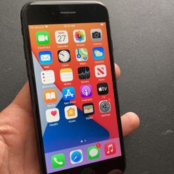 iPhone 7. Like New And Unlocked! 