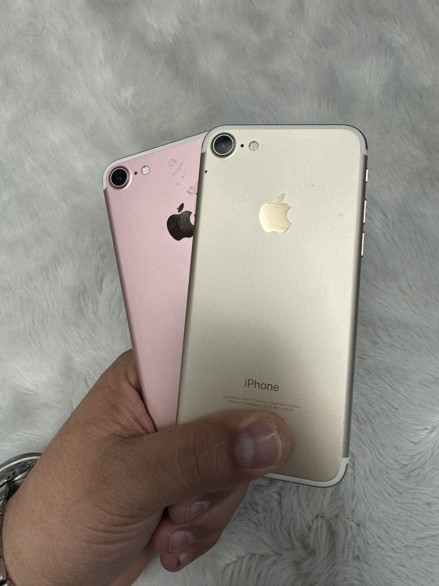 Apple iPhone 7 32GB Unlocked $100