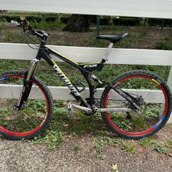 Specialized FSR Enduro Expert Mountain Bike M/L