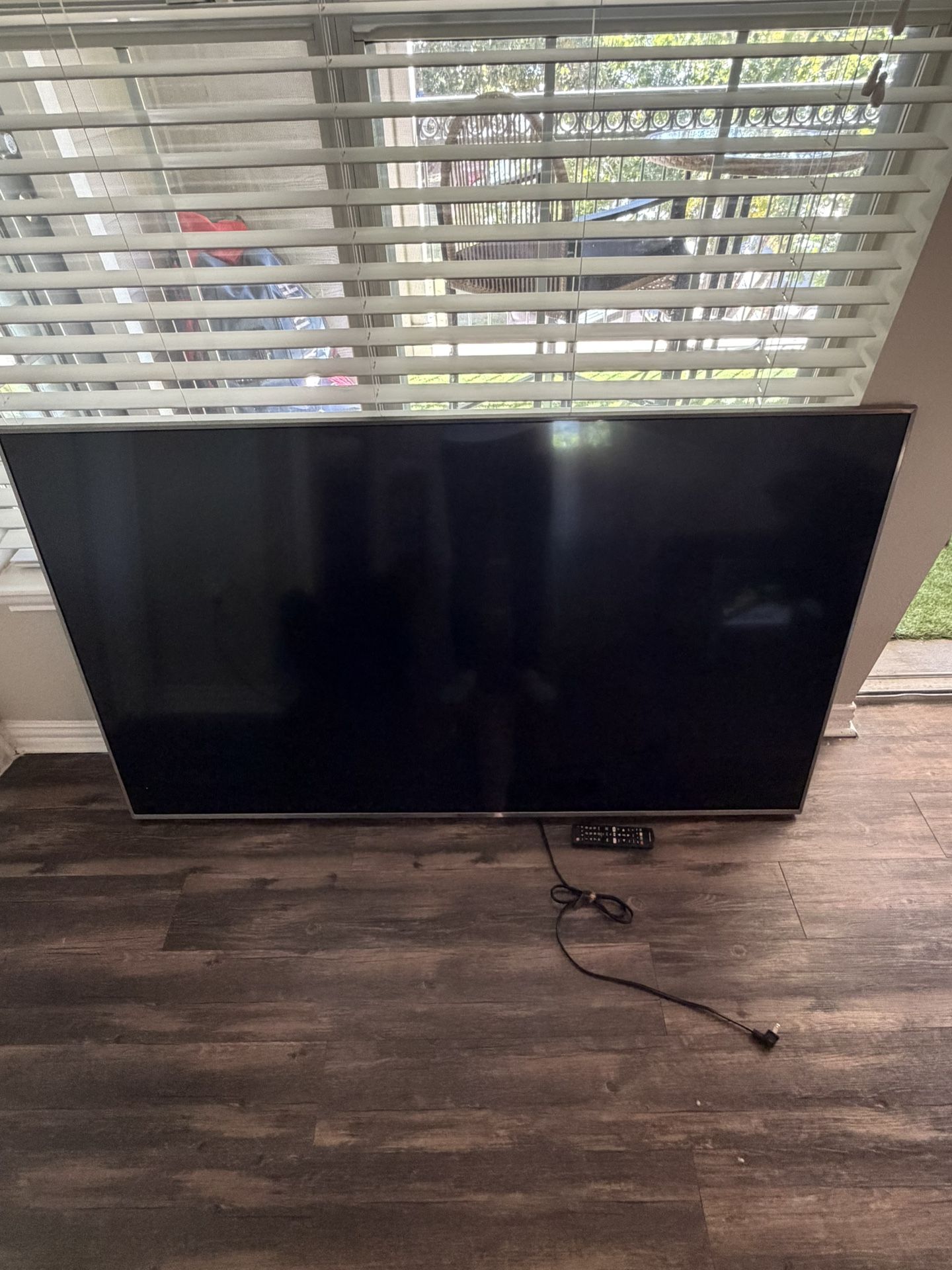 65 inch LG TV