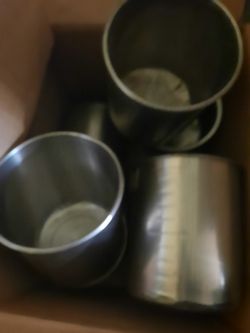 6 Stainless Steel Containers