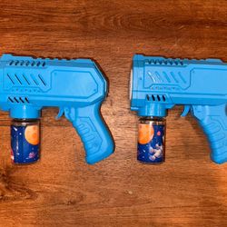 Water Guns With Bubbles