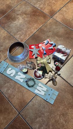 New, 11 items, Christmas Decoration Bundle Lot