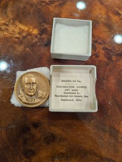 Vintage 1960s Medallic Art Co. Francis Hopkinson Solid Bronze Medal w/ Original Box