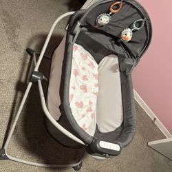 Fisher Price Bassinet 