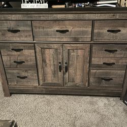 Queen size bed room set