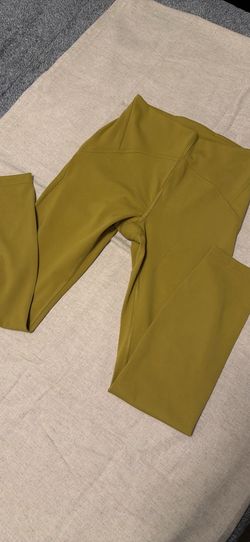 Lululemon- Instill High-Rise Leggings 25” size 6