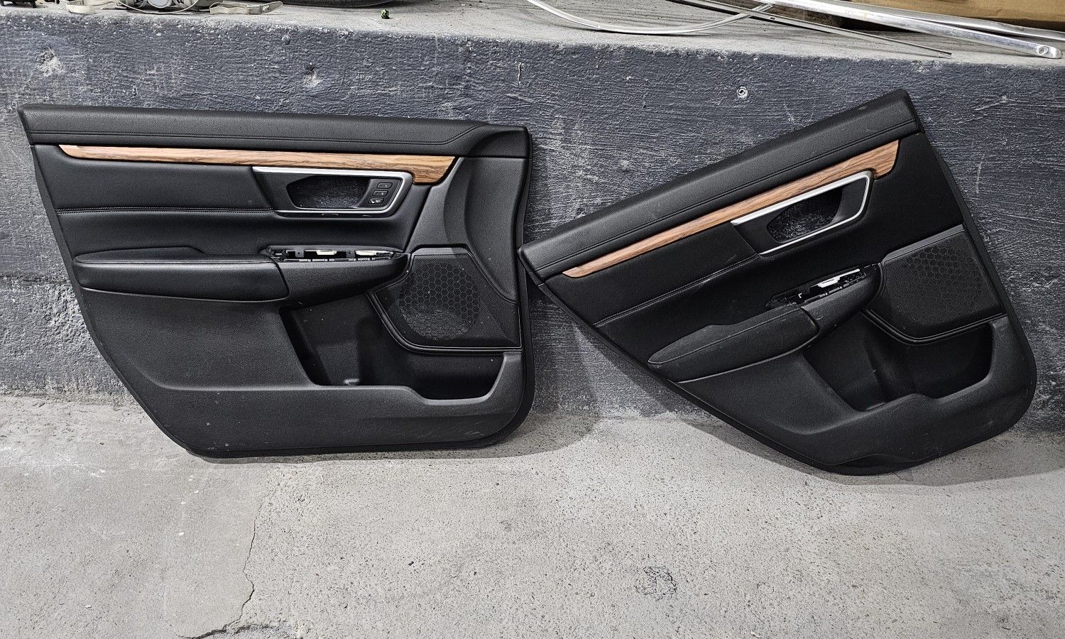 2021 Honda CR-V Door panels Driver Side Black