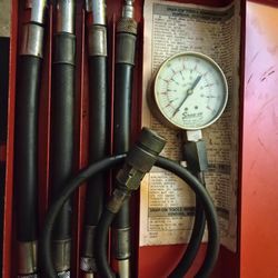 Snap-on MT308KB Compression Gauge Set in Case 250psi Max