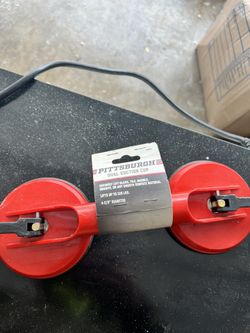 PITTSBURGH 4-2/3 in., 85 lb. Dual Suction Cup Lifter