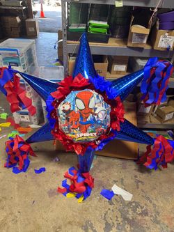 Spidey and friends star bola piñata