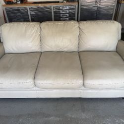 White Leather Couch With Queen Pullout