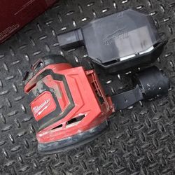 Milwaukee M18 18V Lithium-Ion Cordless 5 in. Random Orbit Sander (Tool-Only)