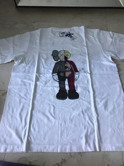 Kaws x UNIQLO XL T-Shirts Brand New
