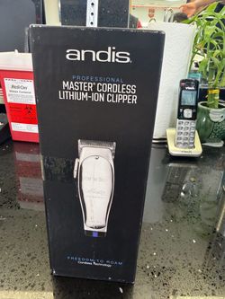 Andis Professional Master Cordless Li-Ion Clipper MLC #12470 Silver BRAND NEW