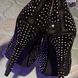 Black Silver Rhinestone Pumps