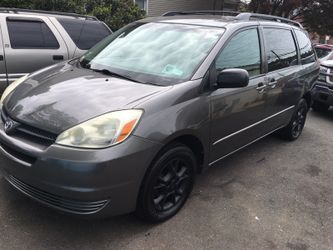 2005 Toyota Sienna Le