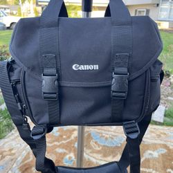Camera bag (in Des Moines)