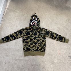 Green Camo Bape Hoodie Medium
