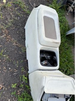 99-06 Middle Console Silverado o sierra