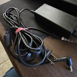 Charging laptop adapter