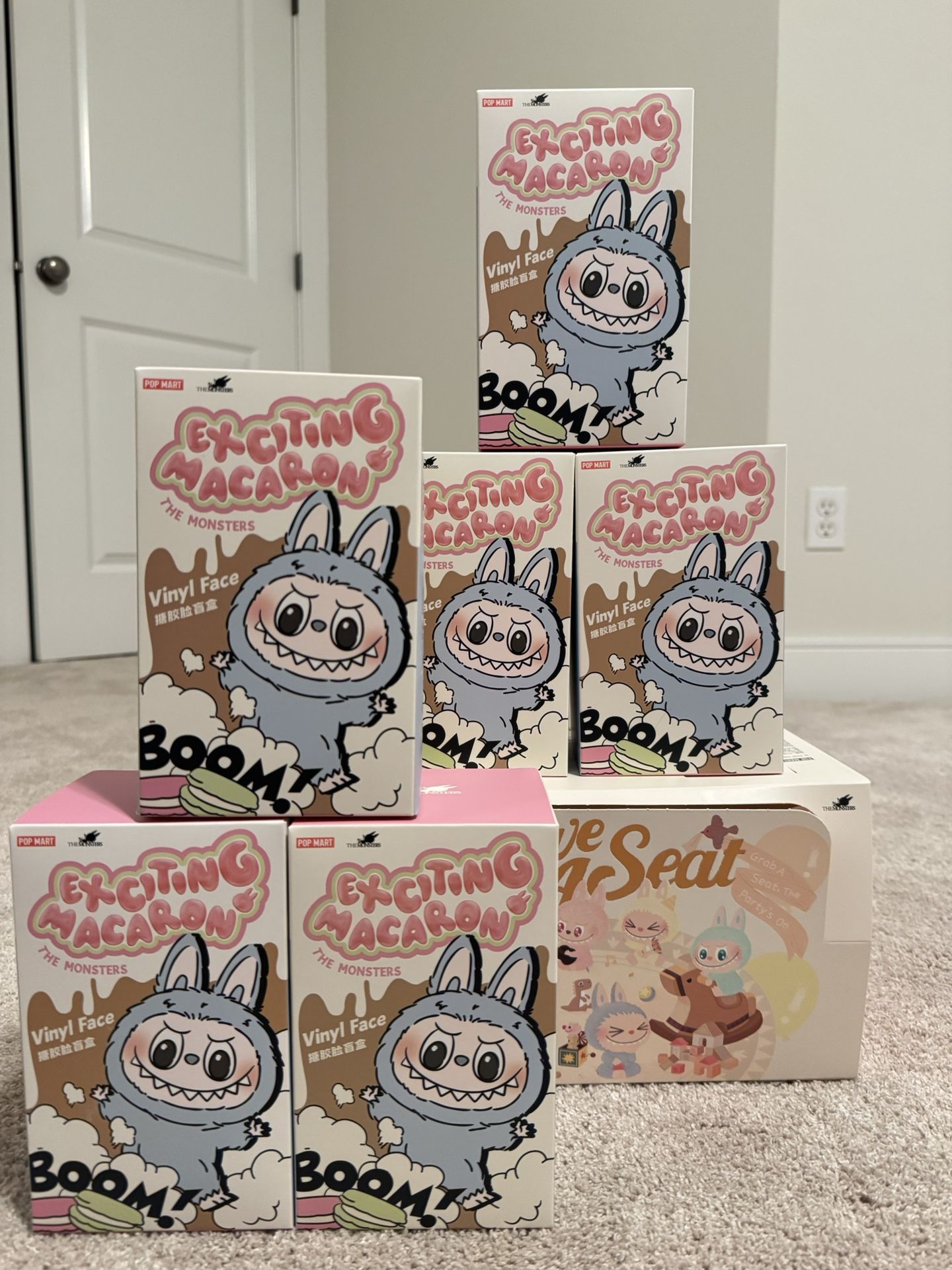 Labubu- V1 Macarons 🥰