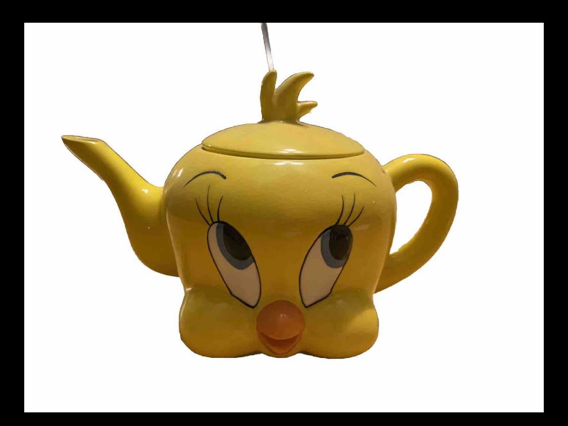 Vintage 1997 Warner Bros Looney Tunes Tweety Bird Face Yellow Ceramic Teapot