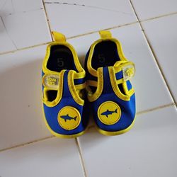 Sapatos Para Bebe Niño Size 5 